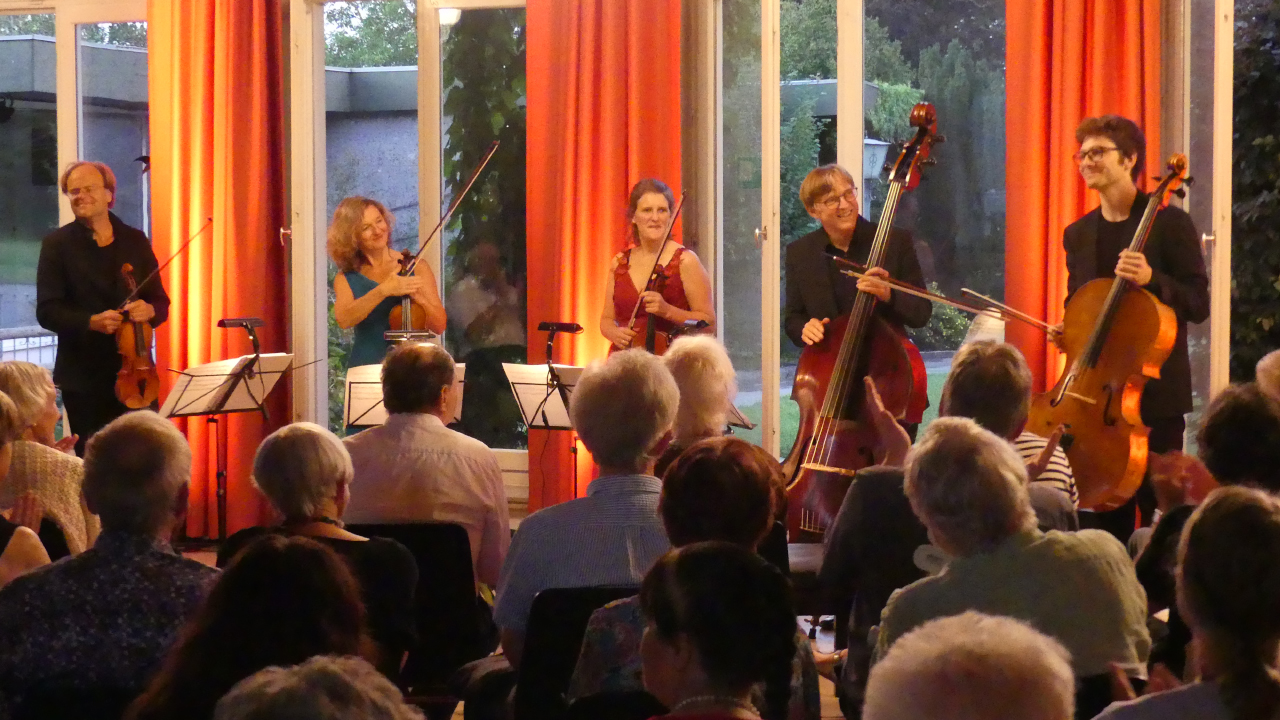 Klassiktage 2024_Schlussapplaus für Streichquintett_Foto von Thomas Tralmer